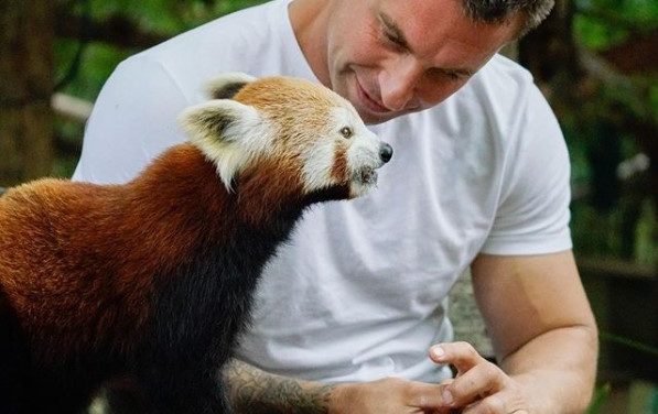 Zoo Director Takes Animals To His Home To Save Them From Australia’s Wildfire